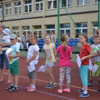 SPORTOWY PIKNIK RODZINNY PRZY ZSO W ZATORZE „Żyj zdrowo i aktywnie w Dolinie Karpia”