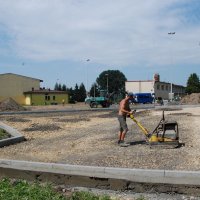 Budowa miejsc postojowych dla samochodów osobowych przy ul. Kongresowej w Zatorze.