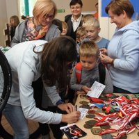 Szkołę w Graboszycach odwiedziła jej była uczennica, zawodniczka UKS SOKÓŁ.